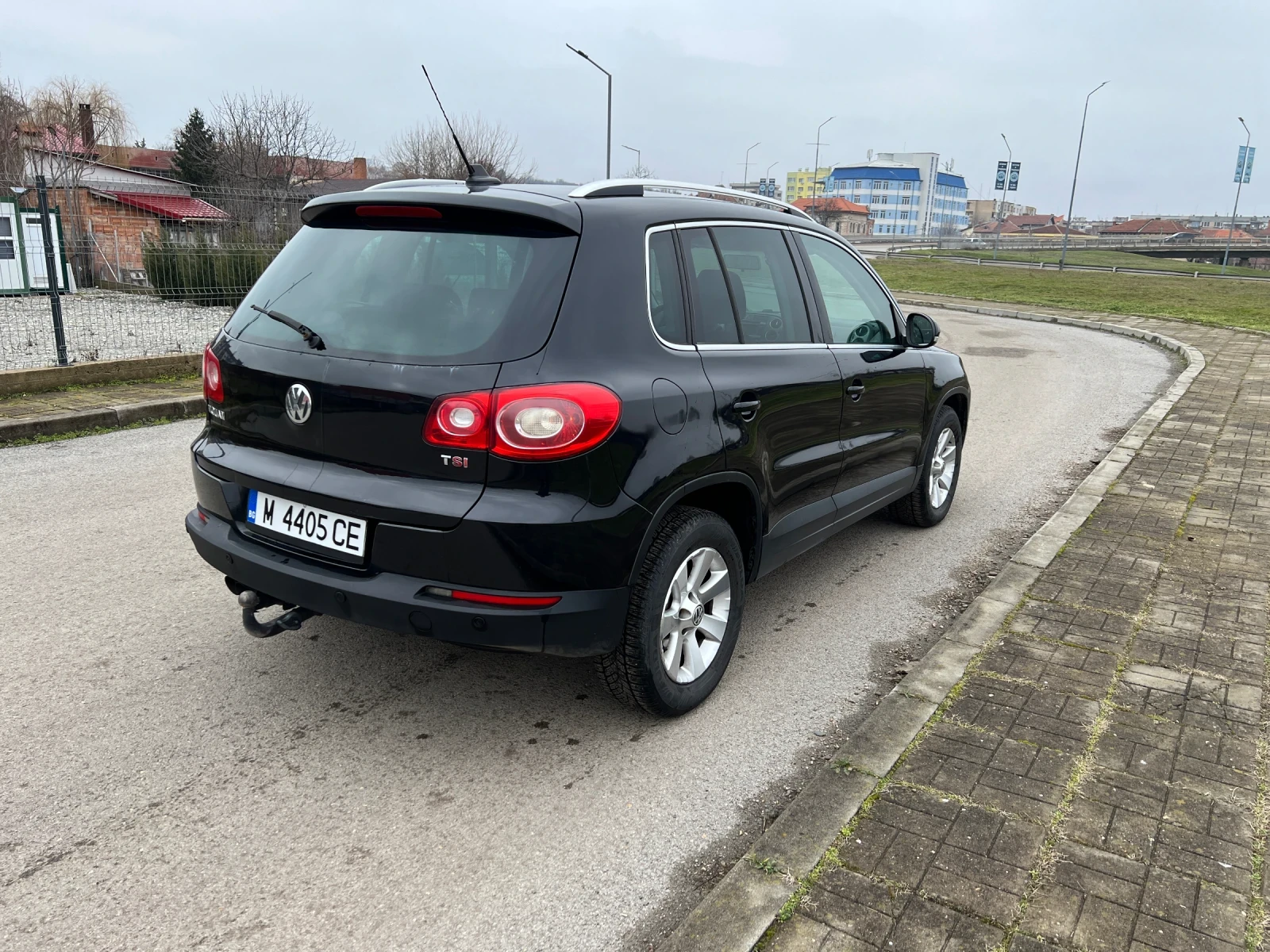 VW Tiguan 1.4 tsi, снимка 4 - Автомобили и джипове - 56529732