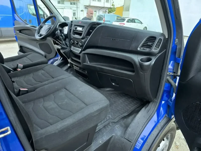 Iveco Daily 35s14 МЕТАН, снимка 3 - Бусове и автобуси - 48208576