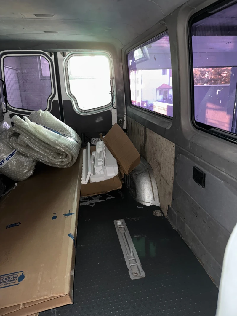 VW Crafter, снимка 15 - Бусове и автобуси - 48595084