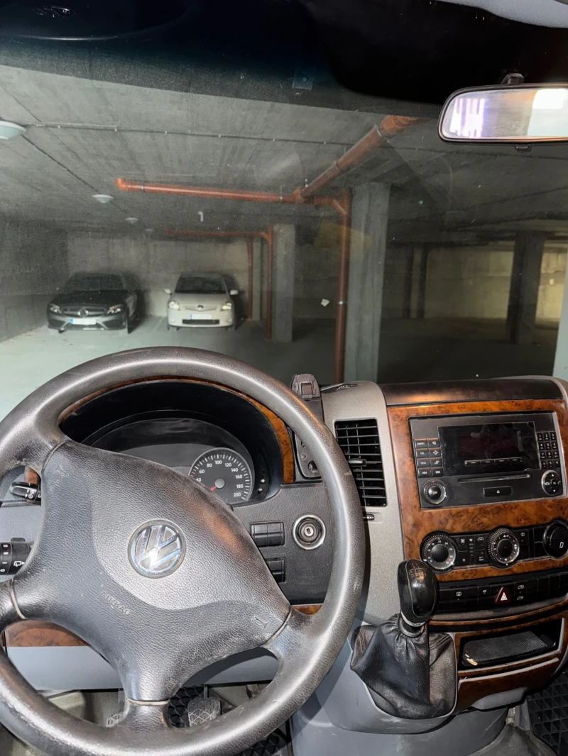 VW Crafter, снимка 6 - Бусове и автобуси - 49158458