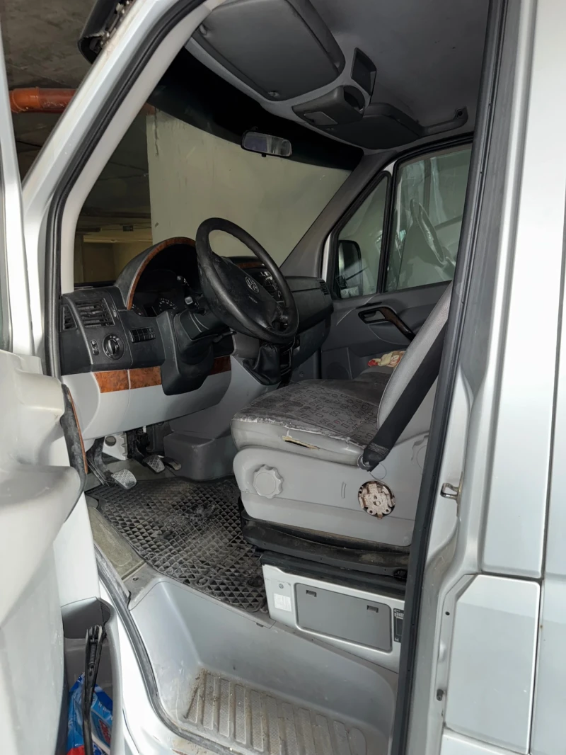 VW Crafter, снимка 9 - Бусове и автобуси - 48595084