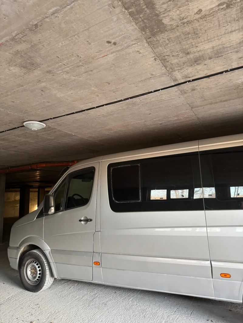 VW Crafter, снимка 2 - Бусове и автобуси - 49158458