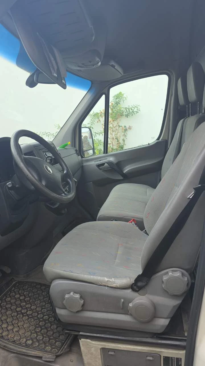 VW Crafter, снимка 9 - Бусове и автобуси - 56527651