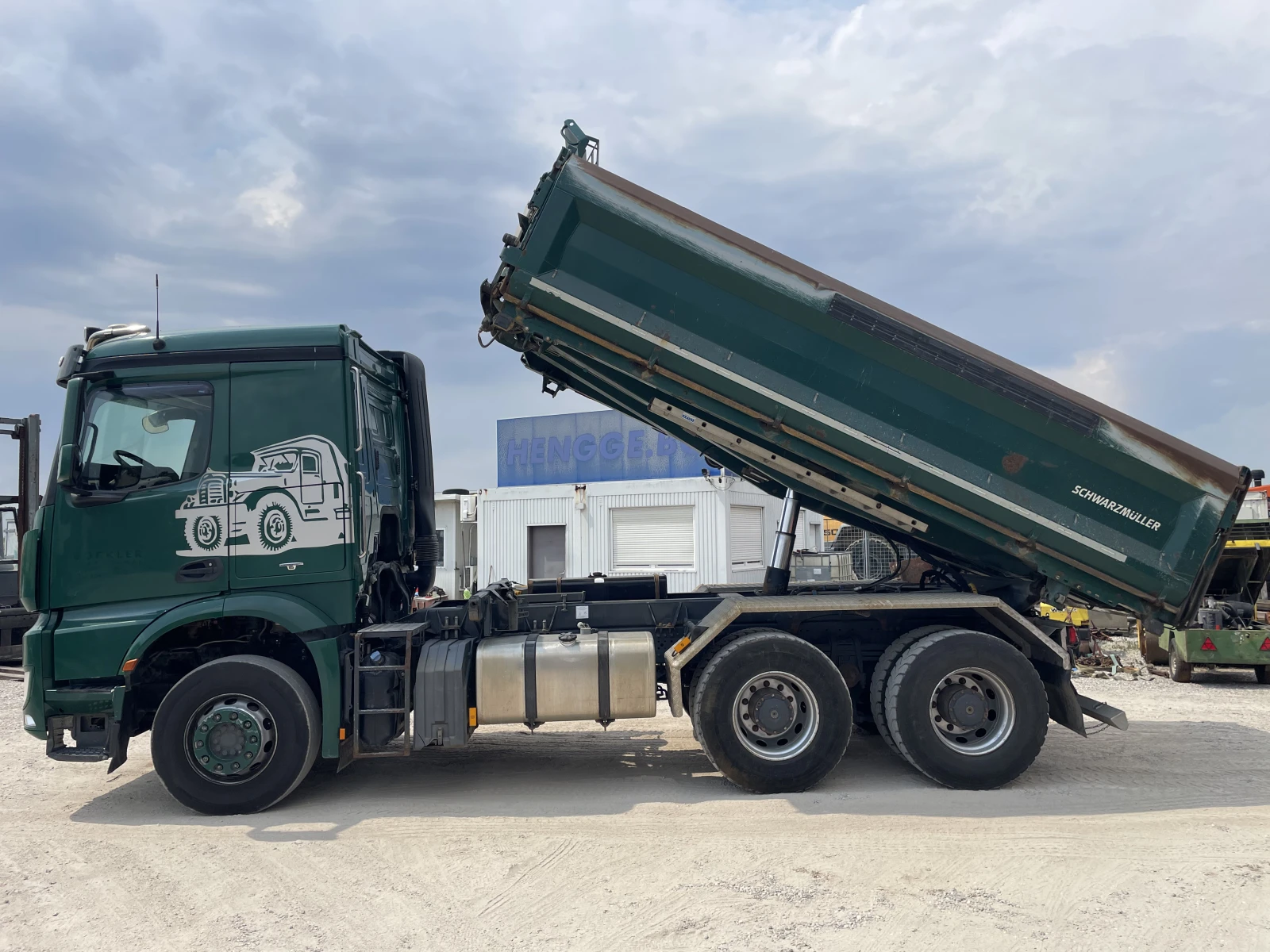 Mercedes-Benz Arocs 2651 - изображение 6