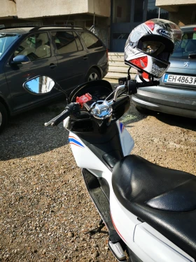 Honda Pcx, снимка 2 - Мотоциклети и мототехника - 53626725