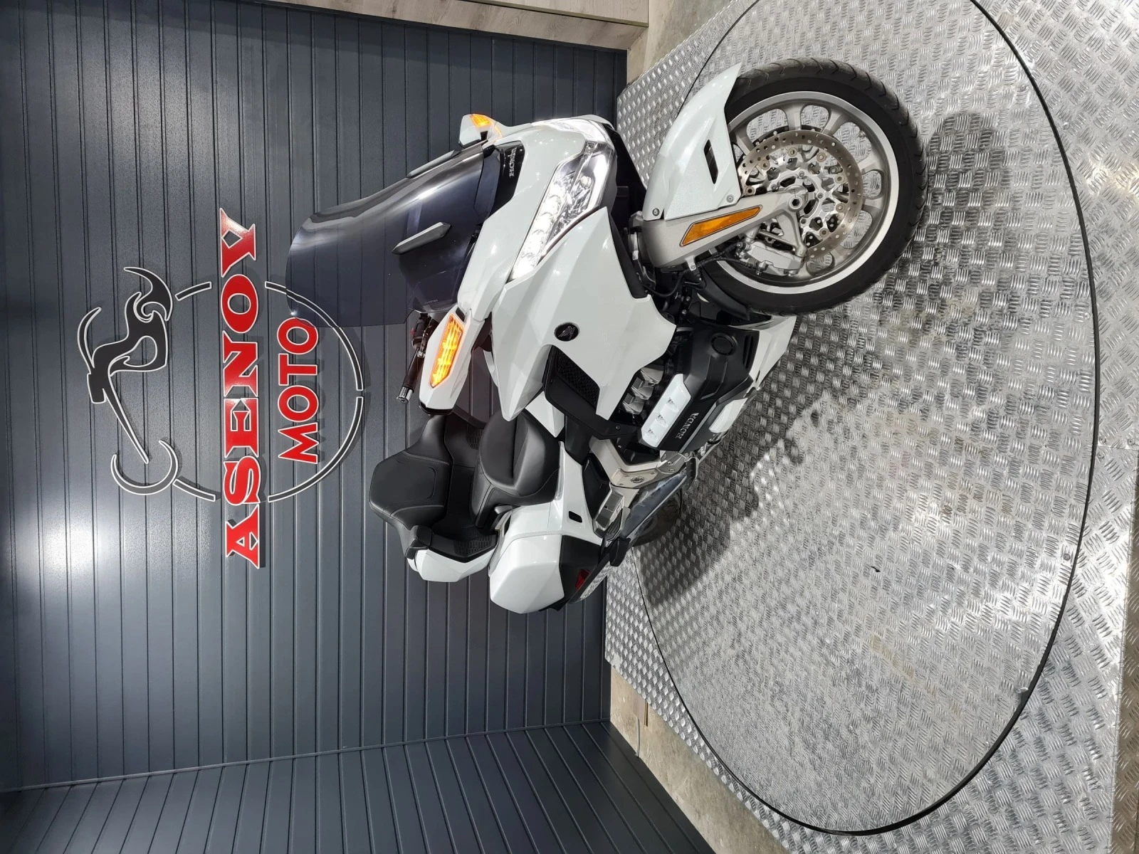 Honda Gold Wing WHITE 2019 MANUAL 6 SPEED | Mobile.bg   12