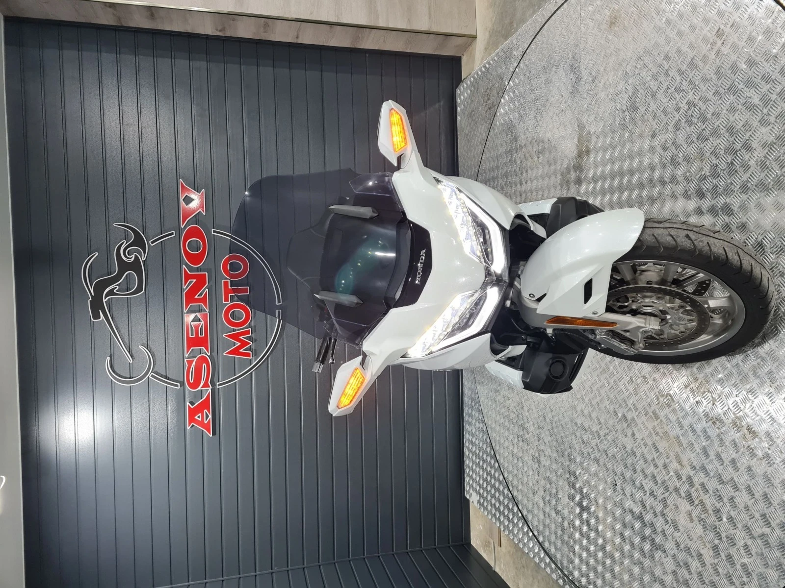 Honda Gold Wing WHITE 2019 MANUAL 6 SPEED | Mobile.bg   13