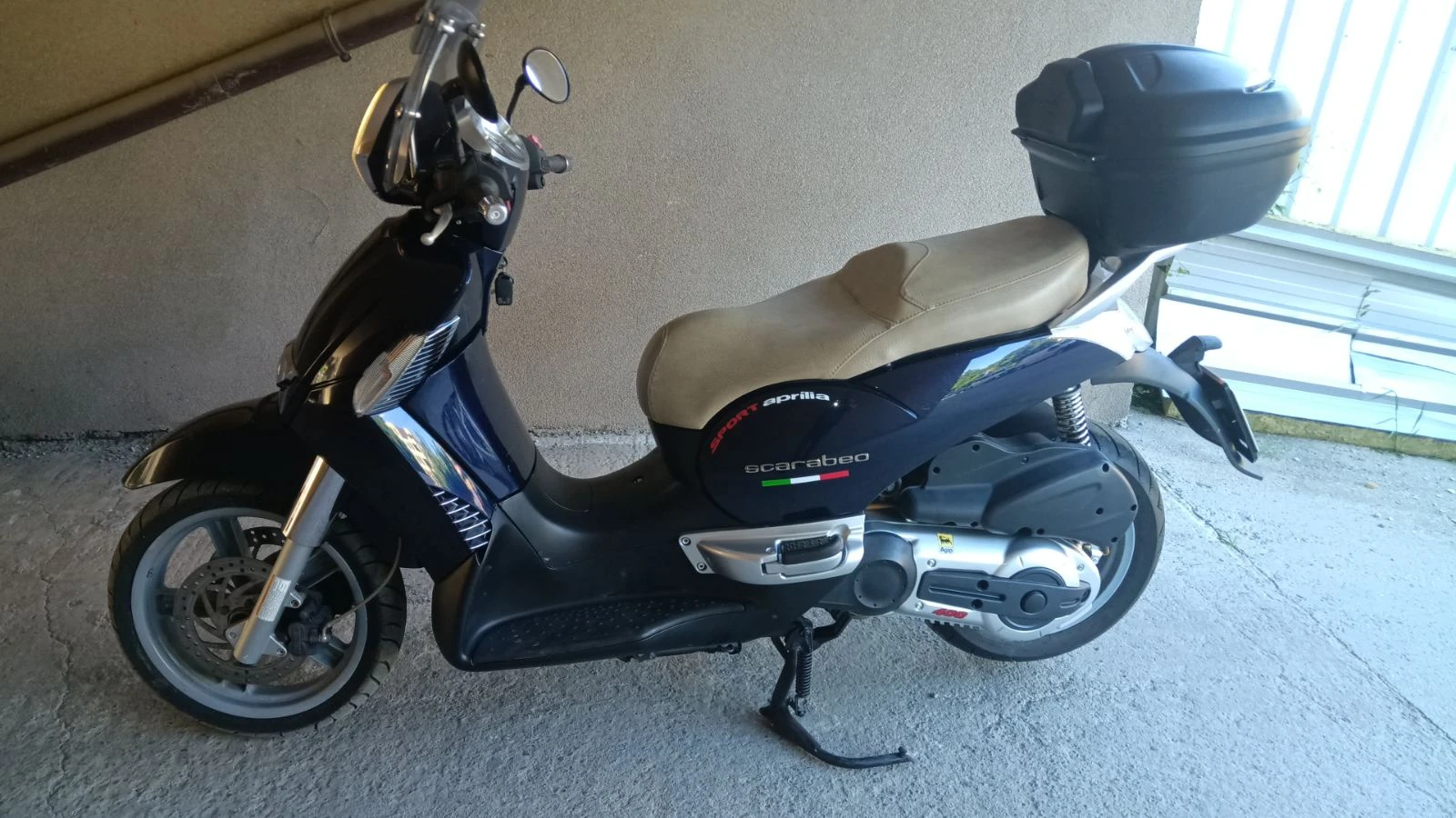 Aprilia Scarabeo 400 ie, снимка 2 - Мотоциклети и мототехника - 53922861