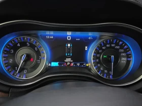 Chrysler 300c AWD, снимка 8