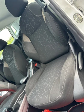 Peugeot 2008 1.6 e-HDI, снимка 13