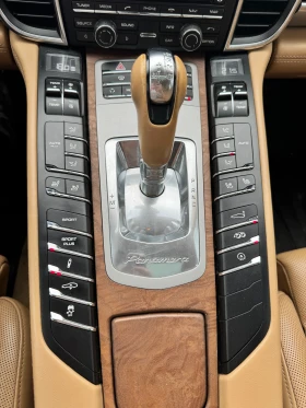 Porsche Panamera GTS, снимка 11