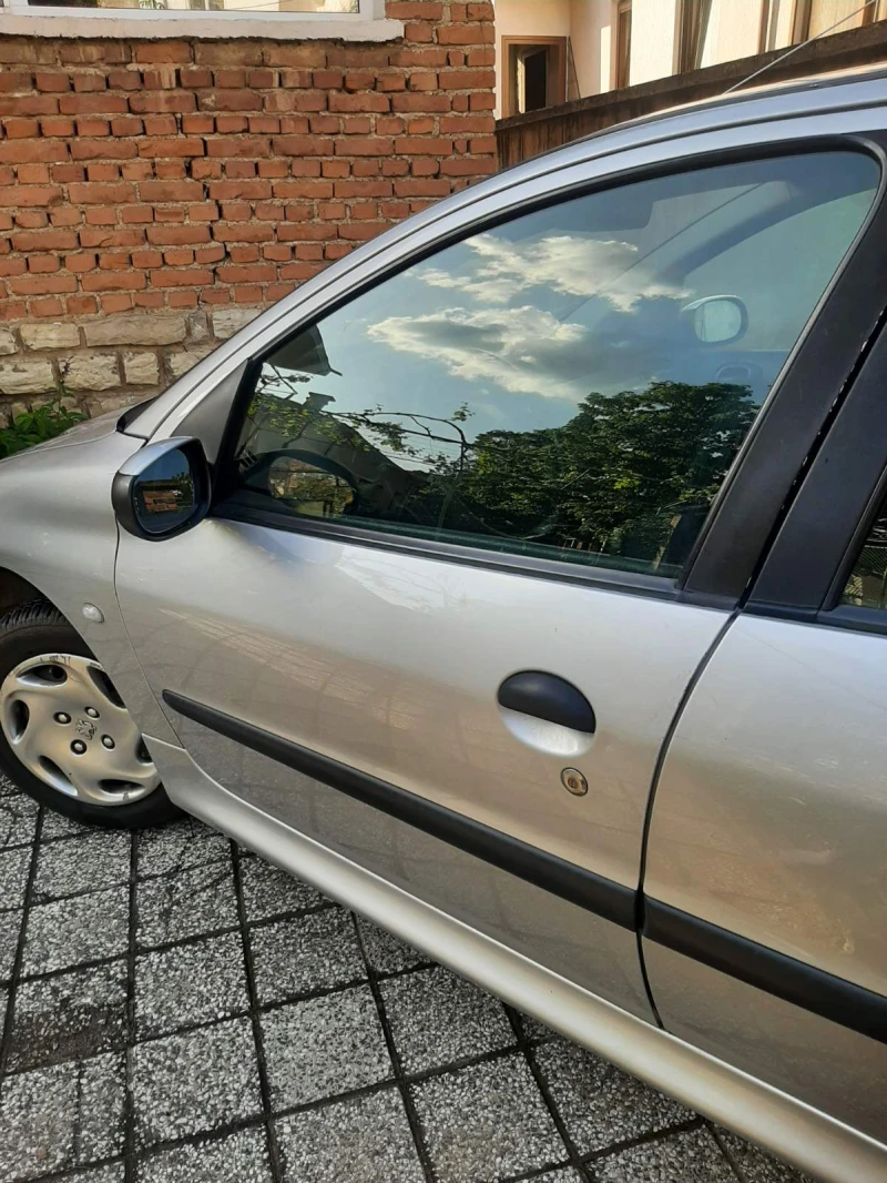 Peugeot 206, снимка 6 - Автомобили и джипове - 47541047