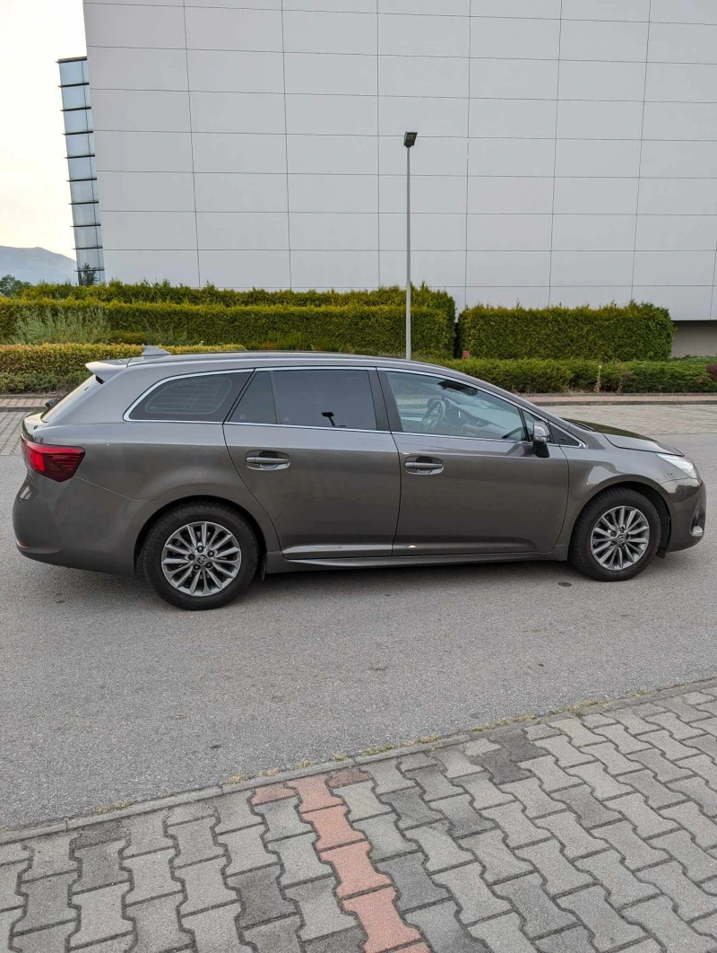 Toyota Avensis, снимка 2 - Автомобили и джипове - 47969747