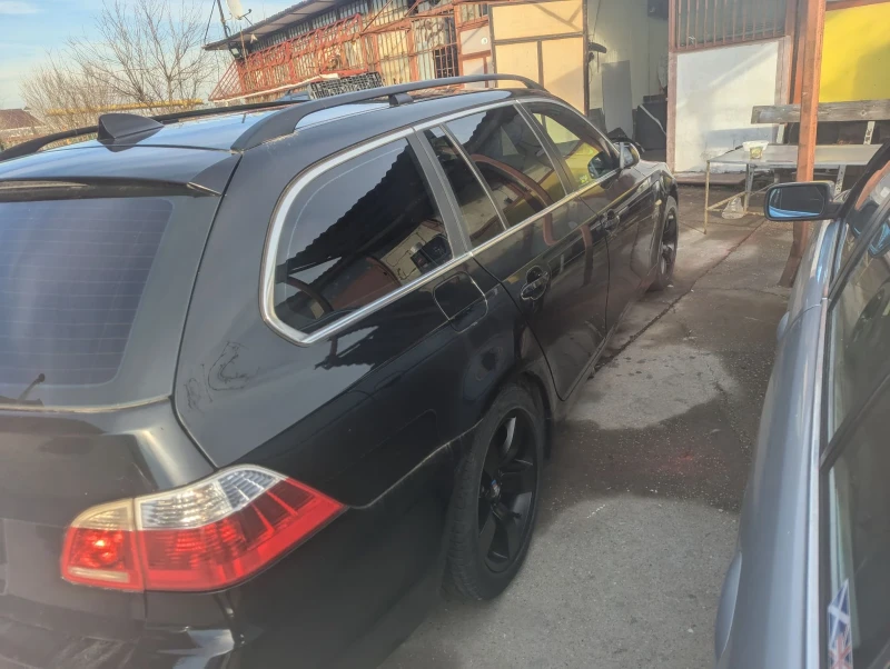 BMW 530 Комби , снимка 14 - Автомобили и джипове - 48547492