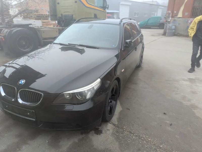 BMW 530 Комби , снимка 16 - Автомобили и джипове - 48547492