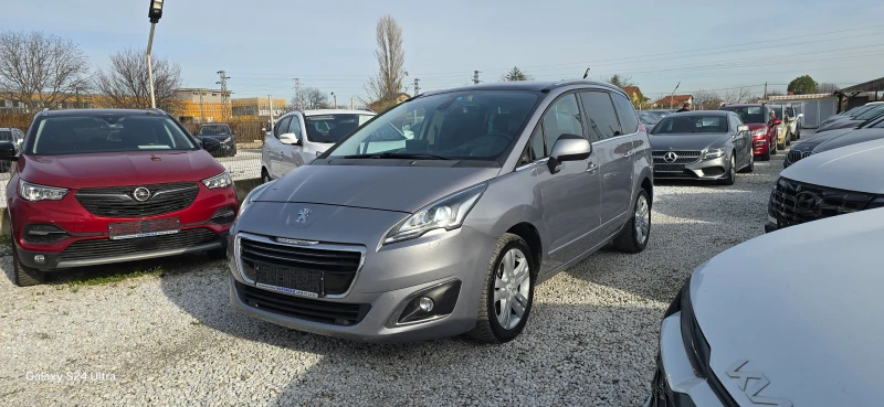 Peugeot 5008 1.6HDI NAVI/HEAD UP DISPLAY/DISTRONIC/PANORAMA
