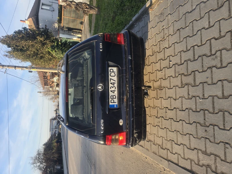 Mercedes-Benz C 220, снимка 4 - Автомобили и джипове - 52710072