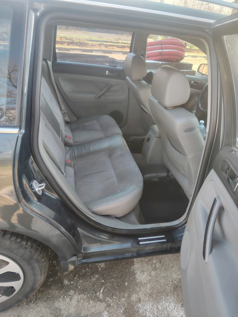 VW Passat, снимка 4 - Автомобили и джипове - 53182051
