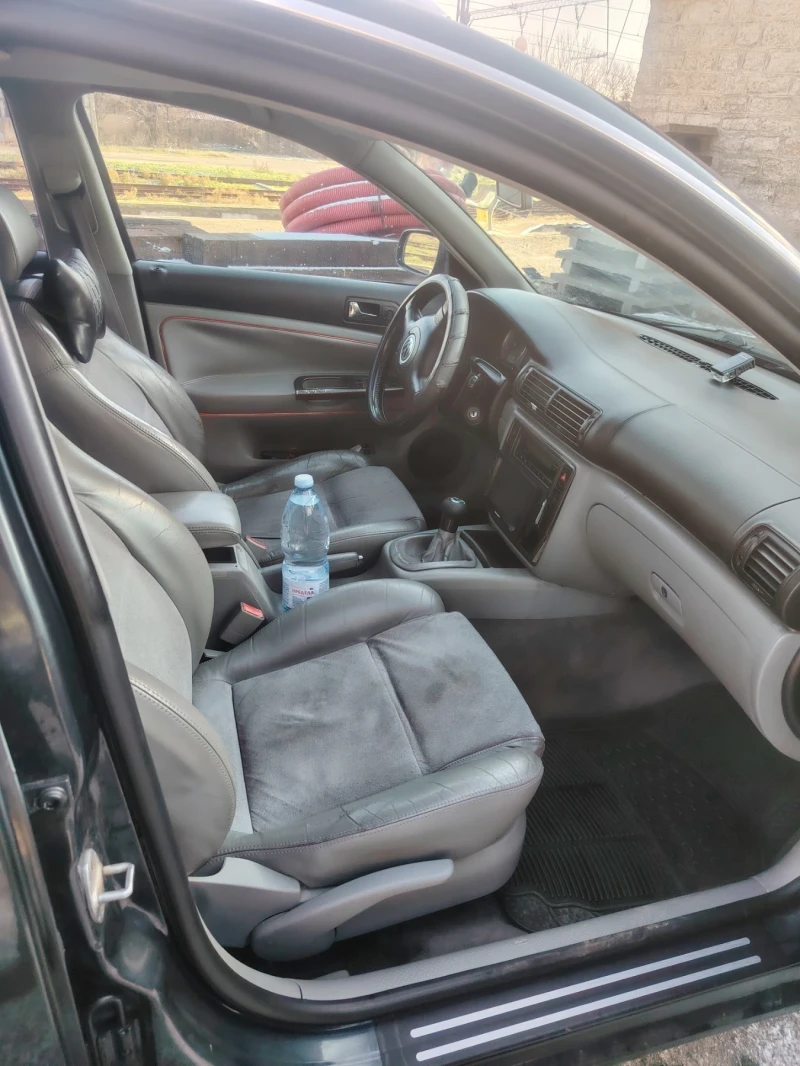 VW Passat, снимка 5 - Автомобили и джипове - 53182051