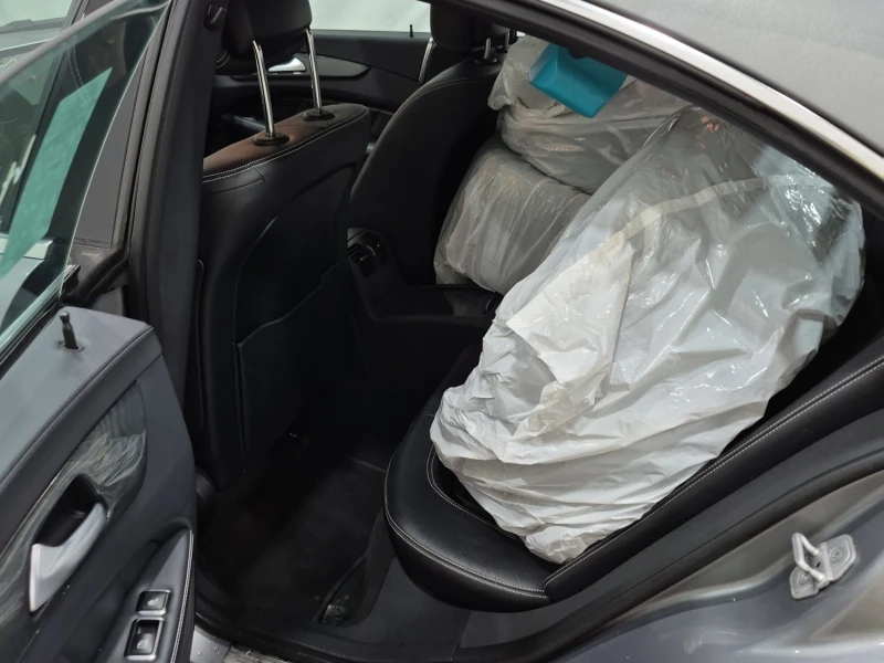 Mercedes-Benz CLS 400 * * CARFAX * * АВТО КРЕДИТ * * , снимка 12 - Автомобили и джипове - 53182651