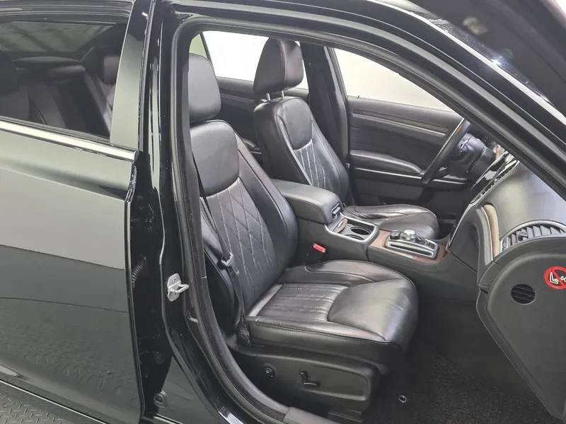 Chrysler 300c AWD | Mobile.bg � ����������� 12
