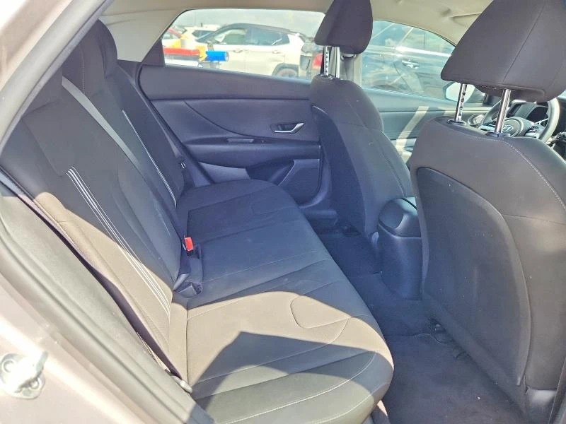 Hyundai Elantra 2.0L 4 FRONT WHEEL DRIVE | Mobile.bg � ����������� 10