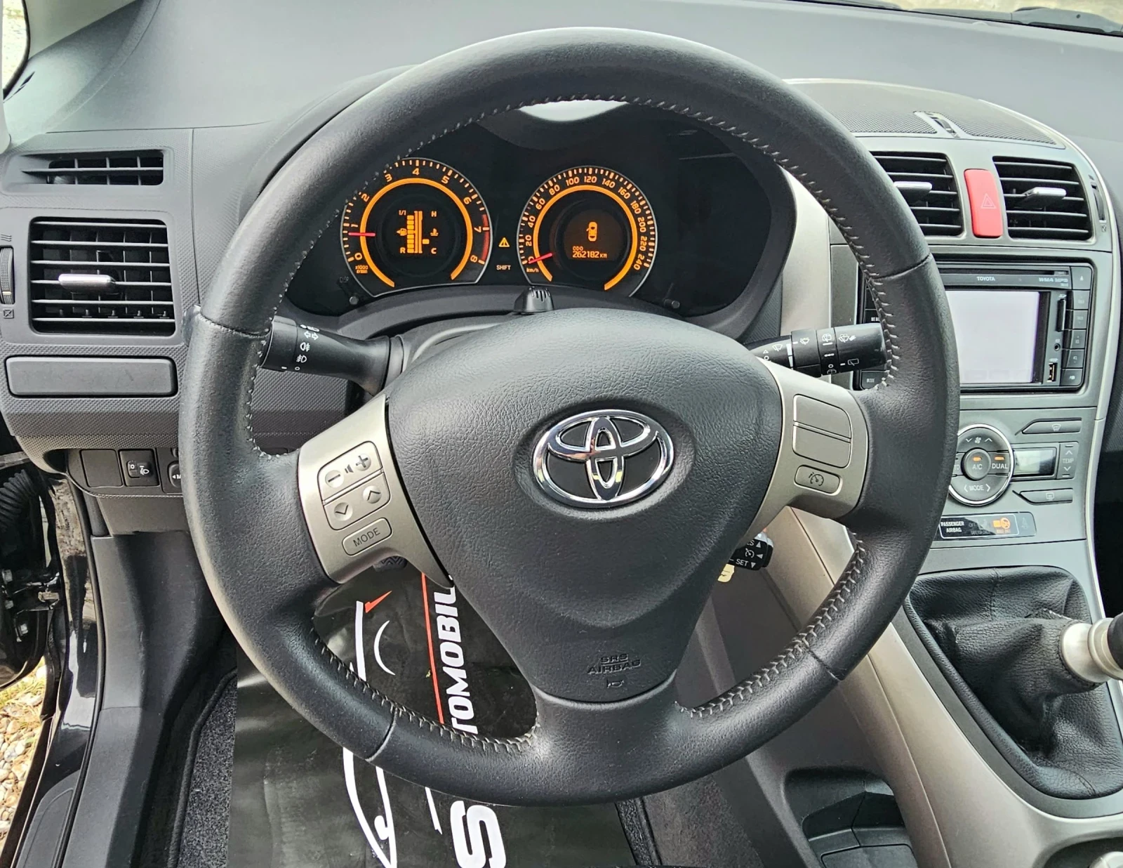 Toyota Auris Навигация Климатроник  - изображение 7