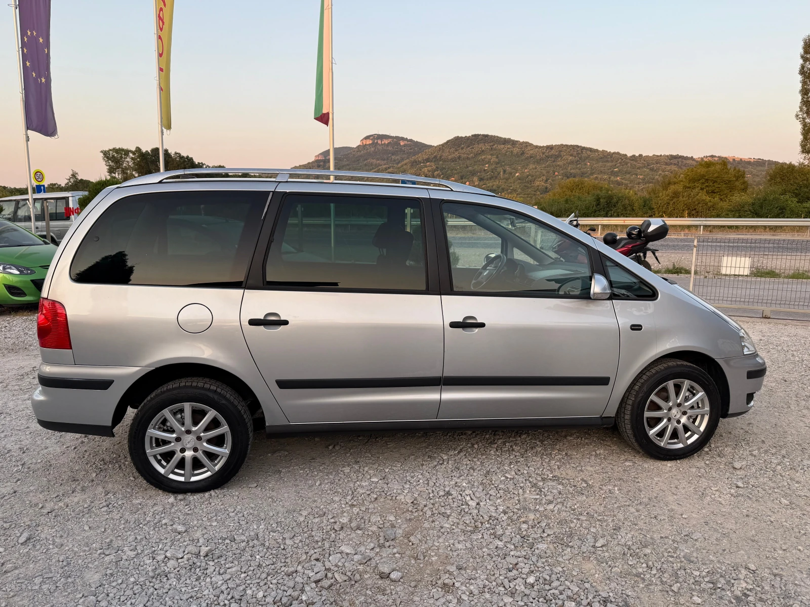 VW Sharan 2, 0 TDI КЛИМАТРОНИК !! 7 МЕСТА !! НАВИГАЦИЯ !! - изображение 6
