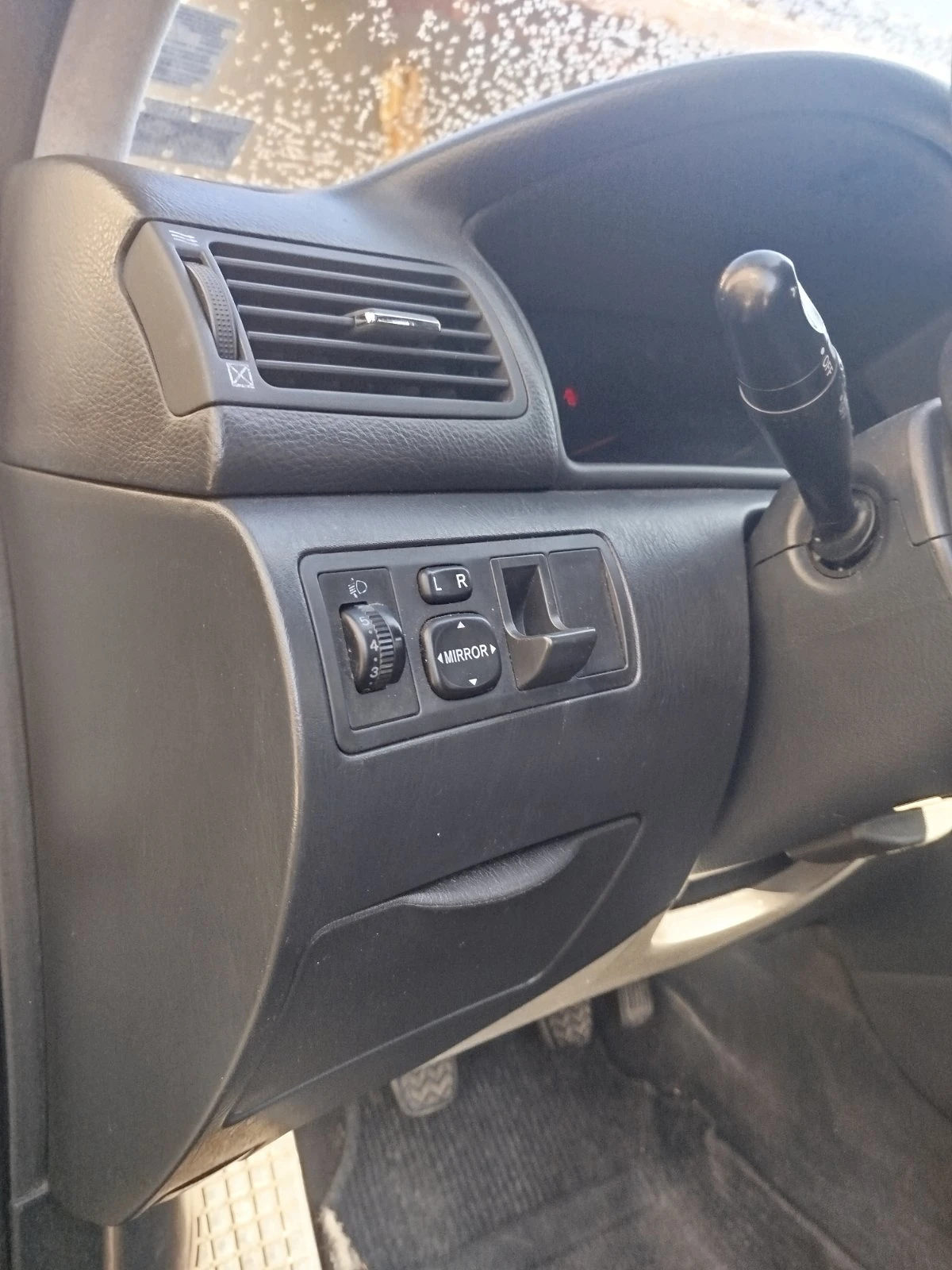 Toyota Corolla  - изображение 5