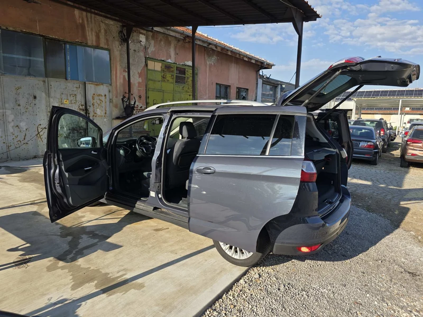 Ford Grand C-Max 1.6TDCI* KEYLESS GO* NAVI* COMFORT* START/STOP* 6+ - изображение 10