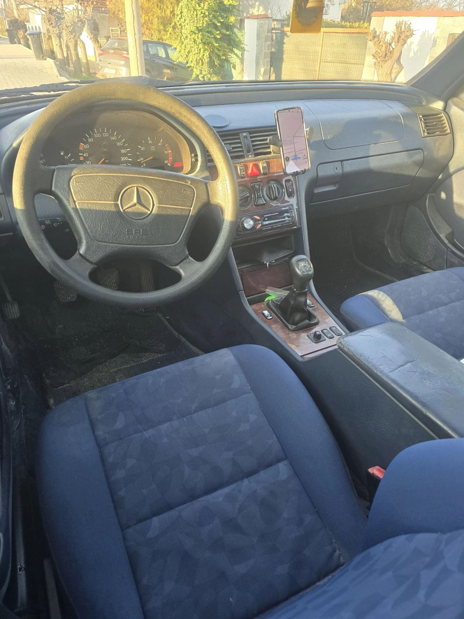 Mercedes-Benz C 220  - изображение 5