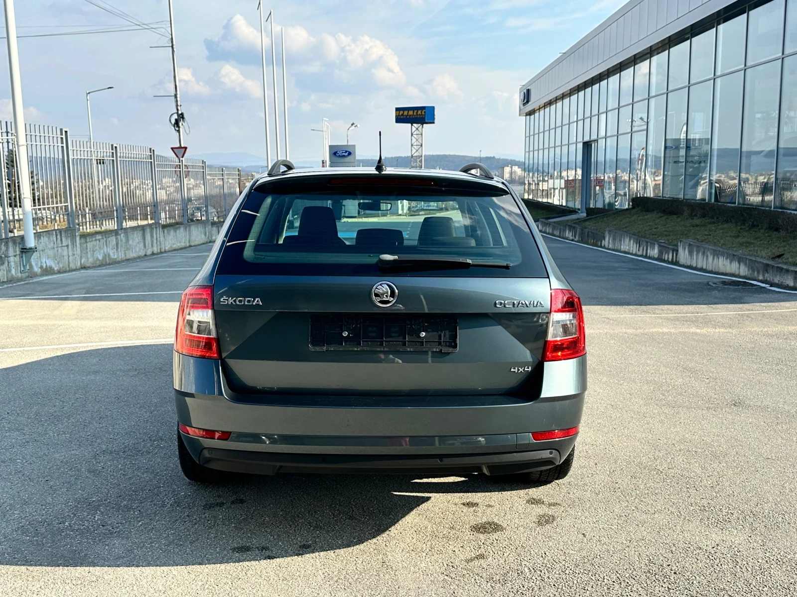 Skoda Octavia 2.0D 4x4, снимка 6 - Автомобили и джипове - 53741199