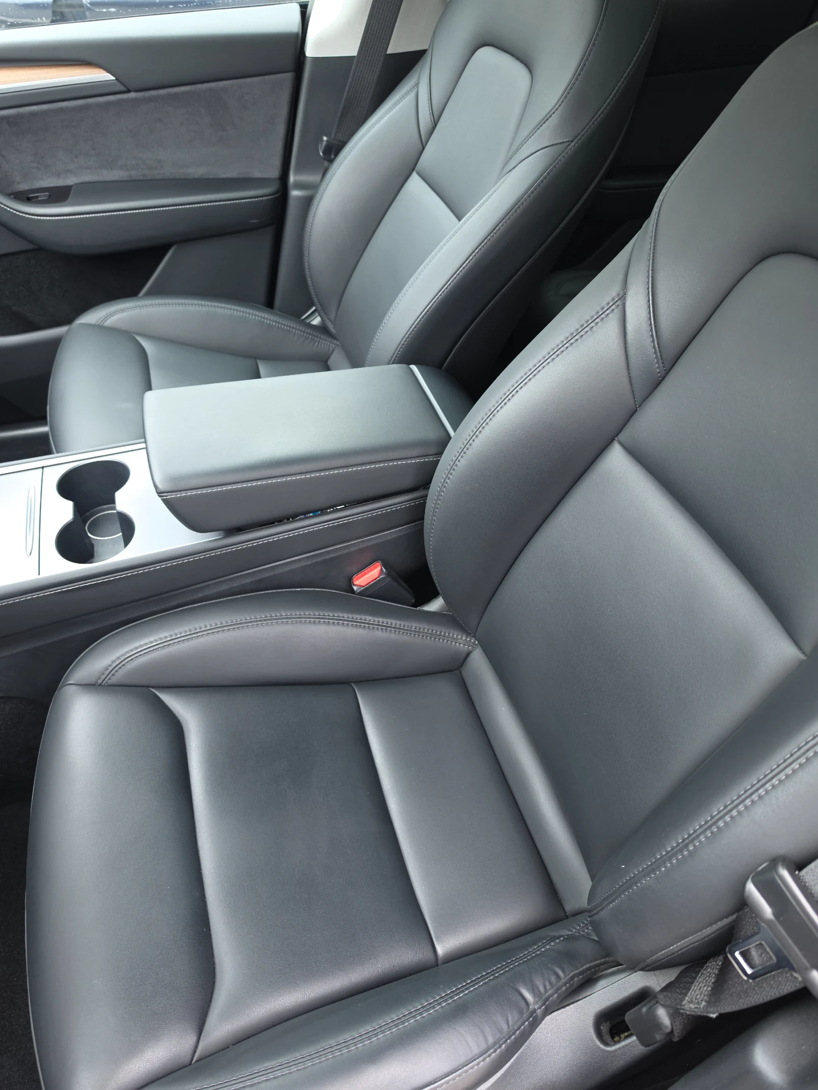 Tesla Model Y Performance 17000km В Гаранция, снимка 6 - Автомобили и джипове - 54031352