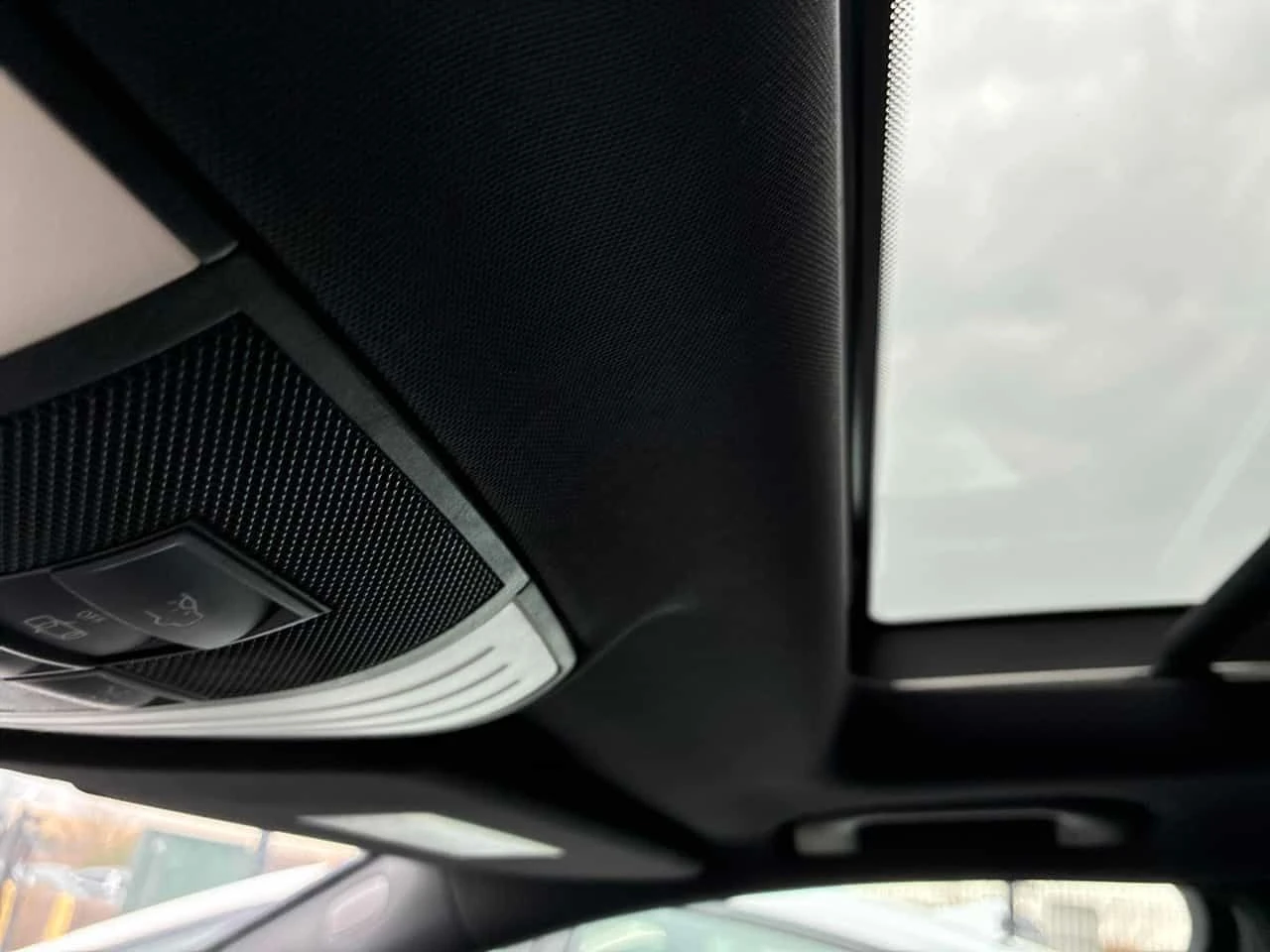 Mercedes-Benz E 400 * CARFAX * HARMAN * 360 * ПАНОРАМА * , снимка 14 - Автомобили и джипове - 54060535