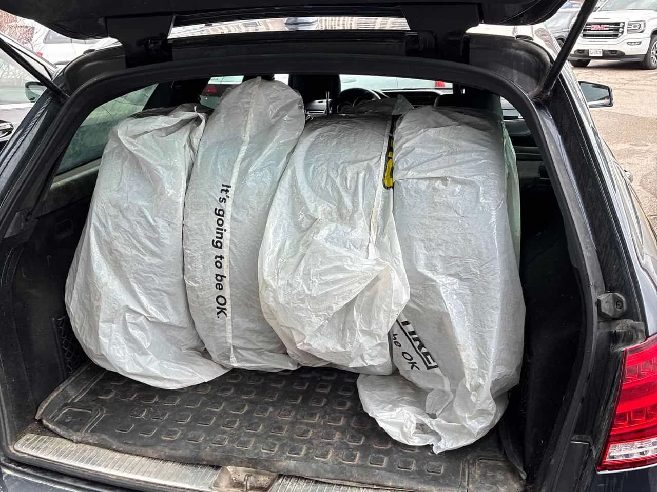 Mercedes-Benz E 400 * CARFAX * HARMAN * 360 * ПАНОРАМА * , снимка 12 - Автомобили и джипове - 54060535