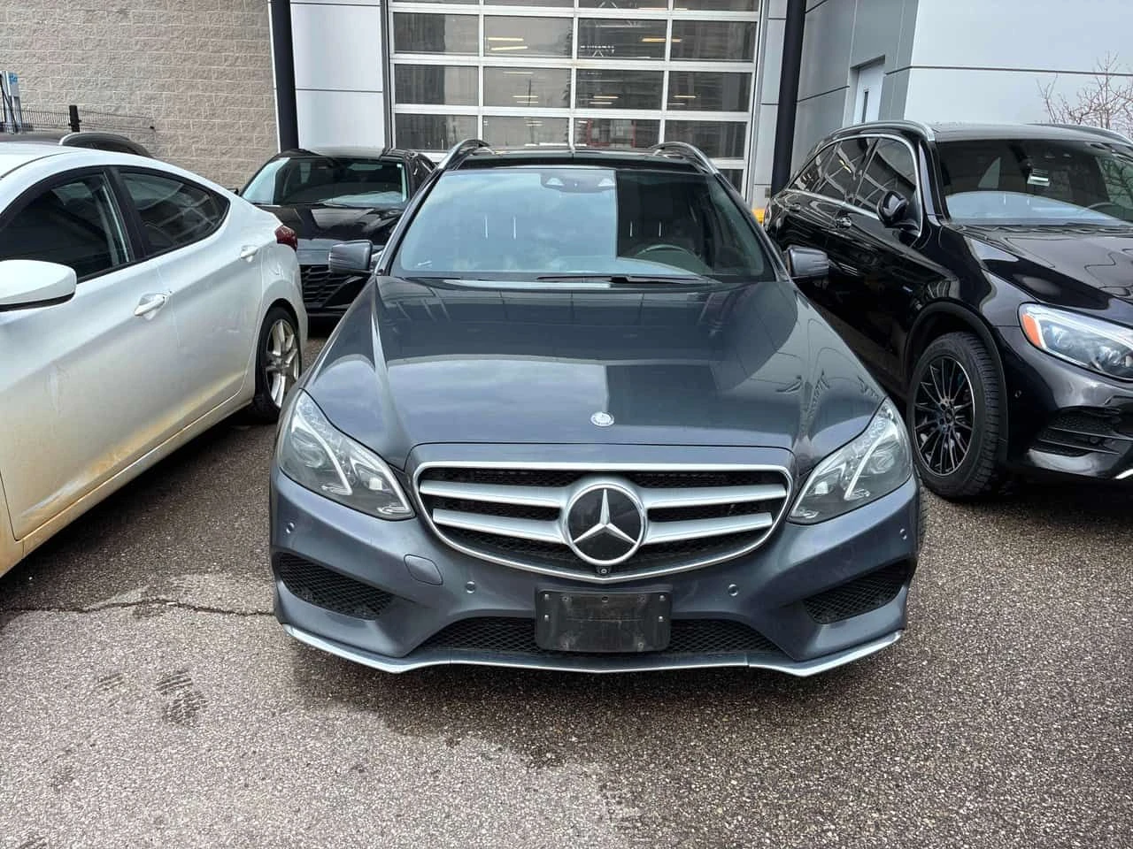 Mercedes-Benz E 400 * CARFAX * HARMAN * 360 * ПАНОРАМА * , снимка 6 - Автомобили и джипове - 54060535