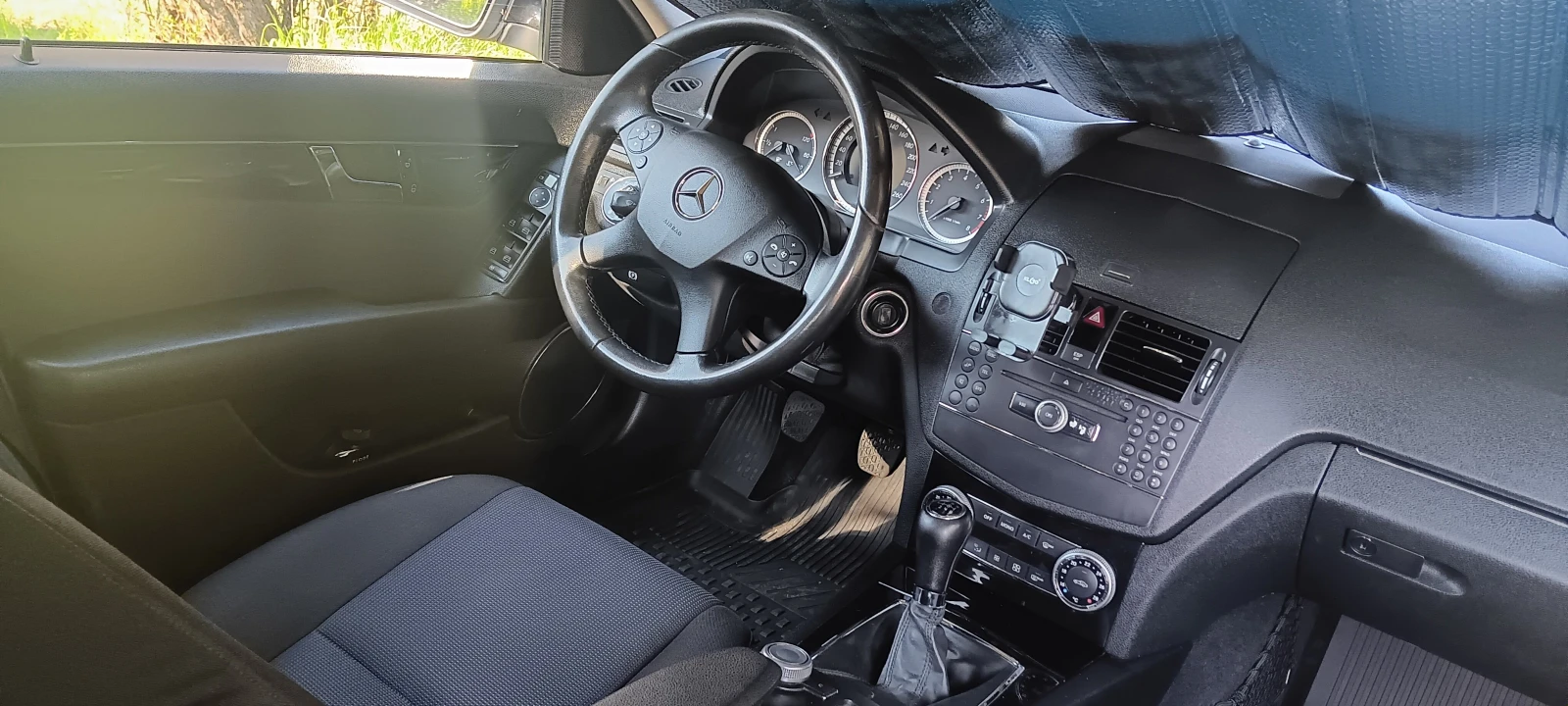 Mercedes-Benz C 180 kompressor , снимка 9 - Автомобили и джипове - 54313237