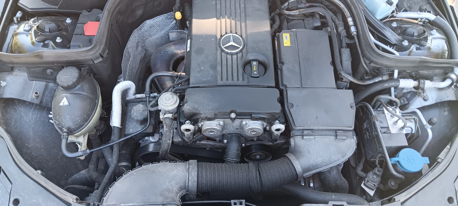 Mercedes-Benz C 180 kompressor , снимка 12 - Автомобили и джипове - 54313237