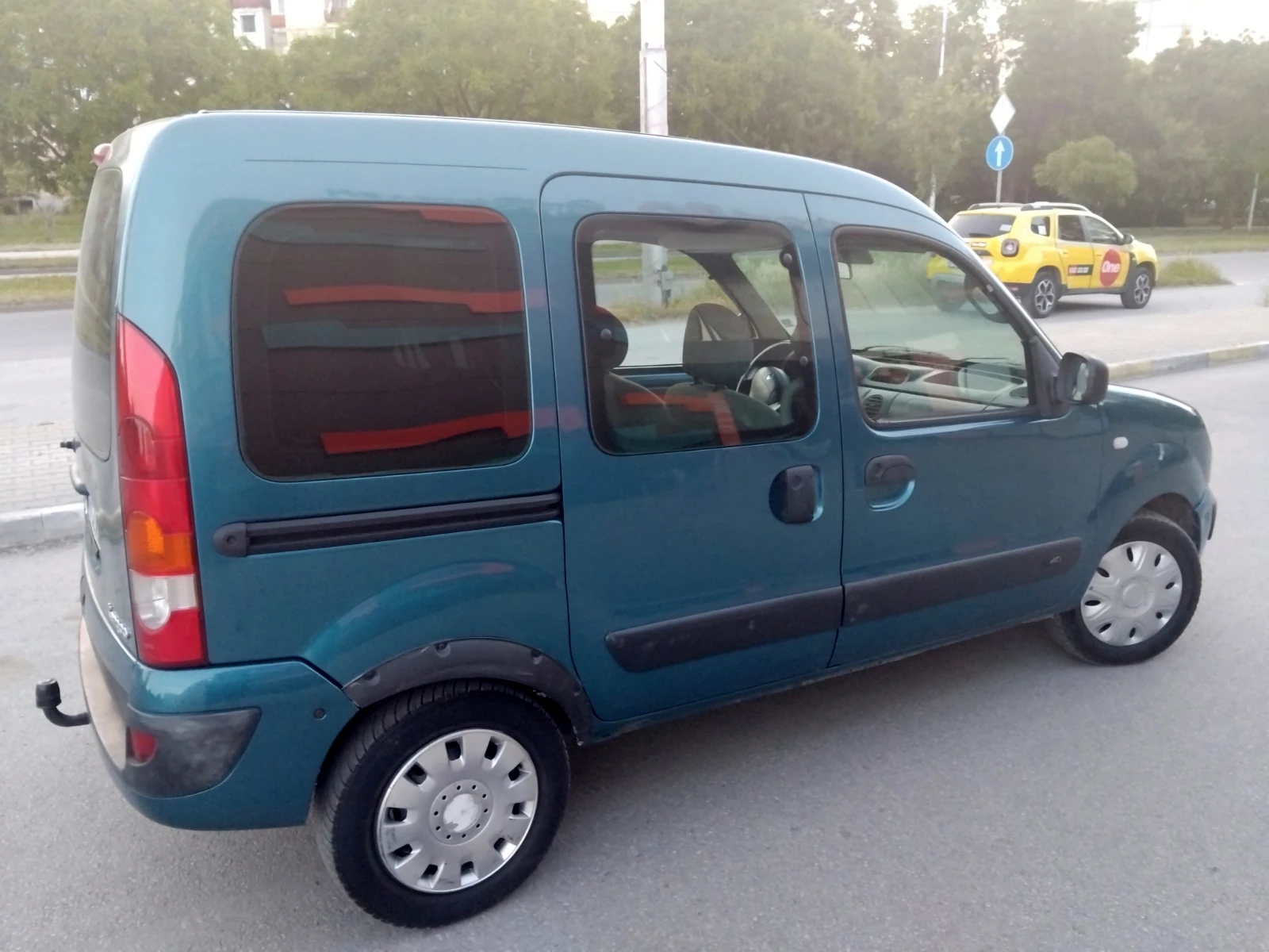 Renault Kangoo 1.5 DCI климатик, снимка 6 - Автомобили и джипове - 54692631