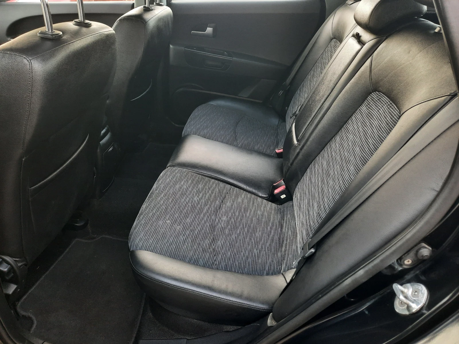 Kia Ceed 2.0i  ���� ��� | Mobile.bg � ����������� 9