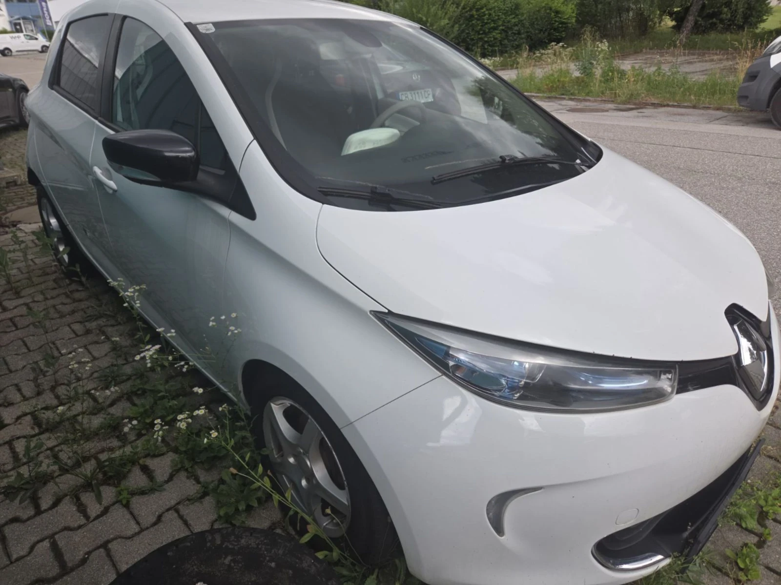 Renault Zoe, снимка 2 - Автомобили и джипове - 55164983