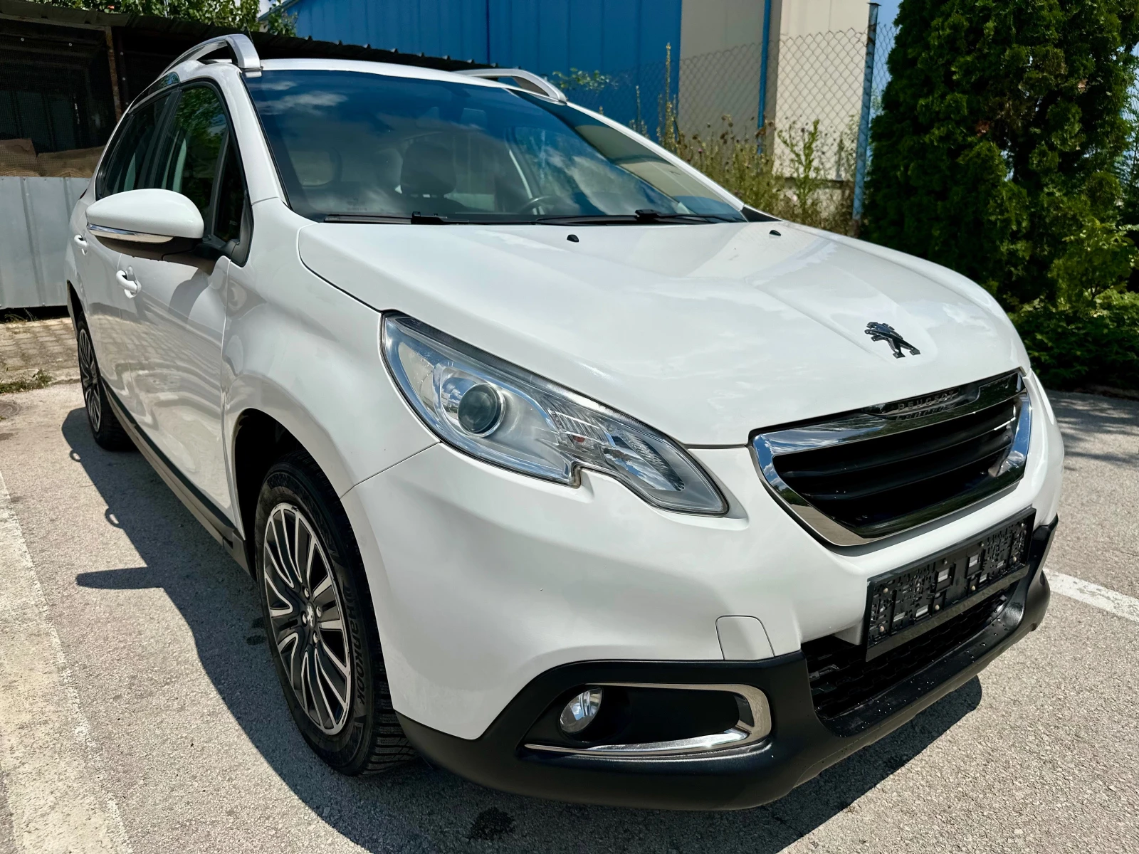 Peugeot 2008 1.6 e-HDI, снимка 6 - Автомобили и джипове - 55277551