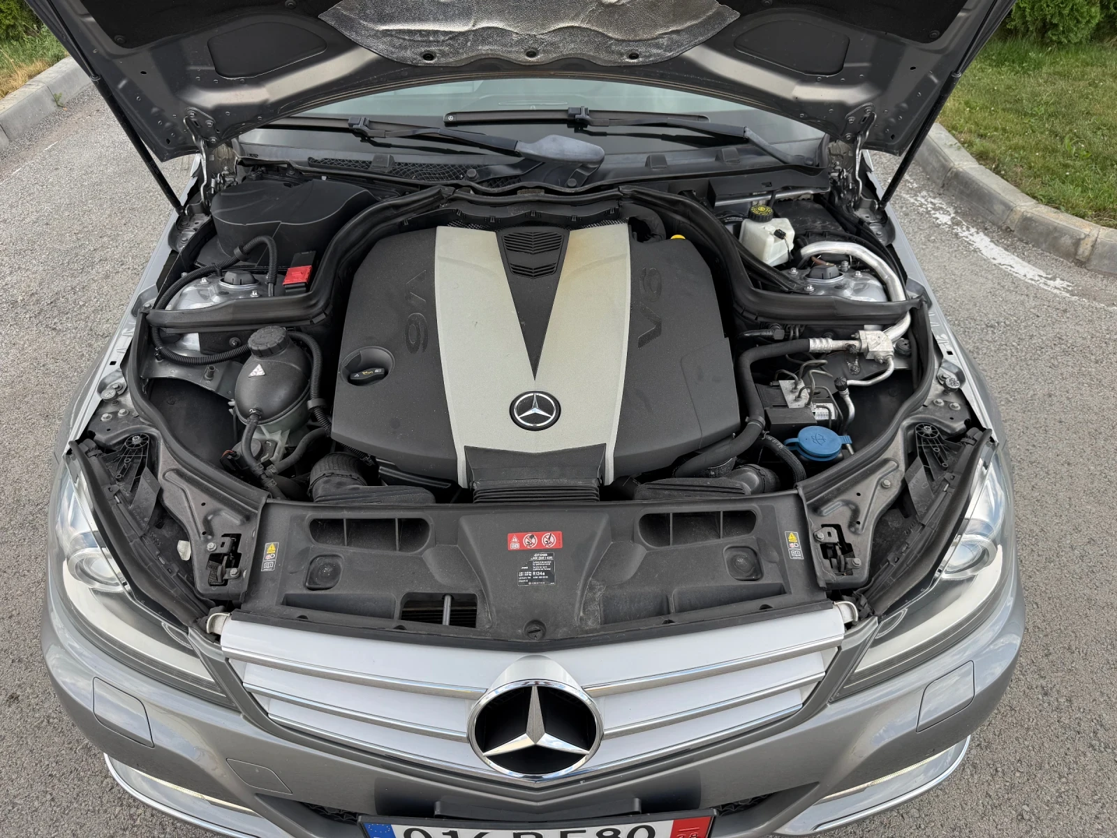 Mercedes-Benz C 300 4-Matic Swiss, снимка 16 - Автомобили и джипове - 55308142