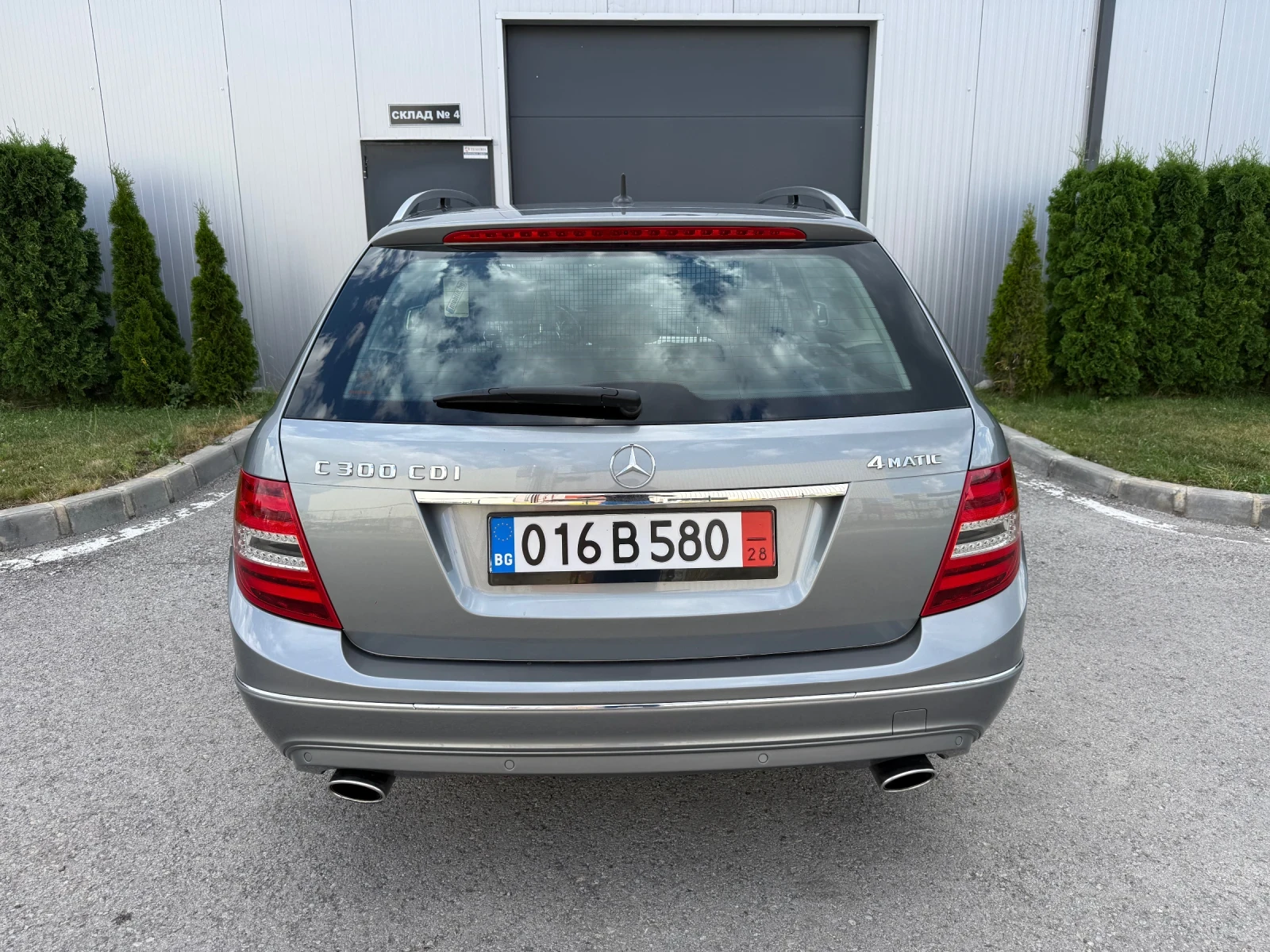 Mercedes-Benz C 300 4-Matic Swiss, снимка 8 - Автомобили и джипове - 55308142