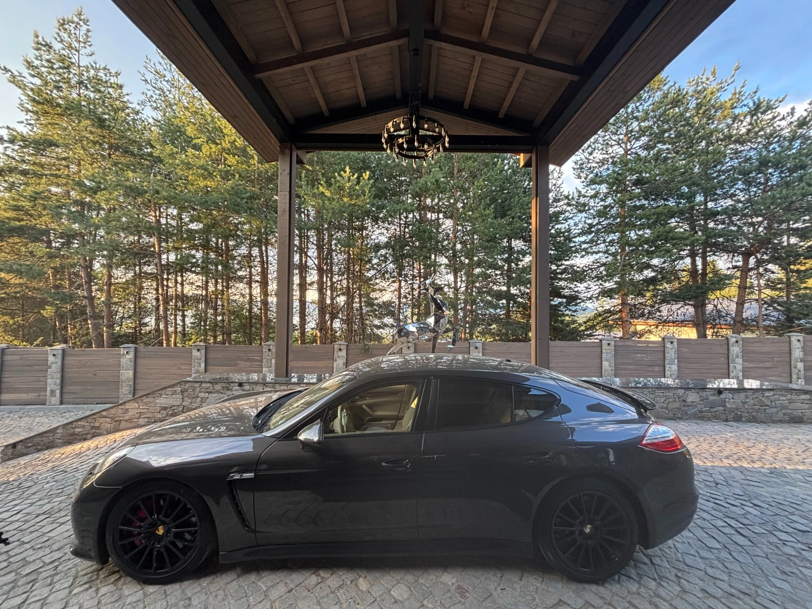 Porsche Panamera GTS, снимка 2 - Автомобили и джипове - 55739683