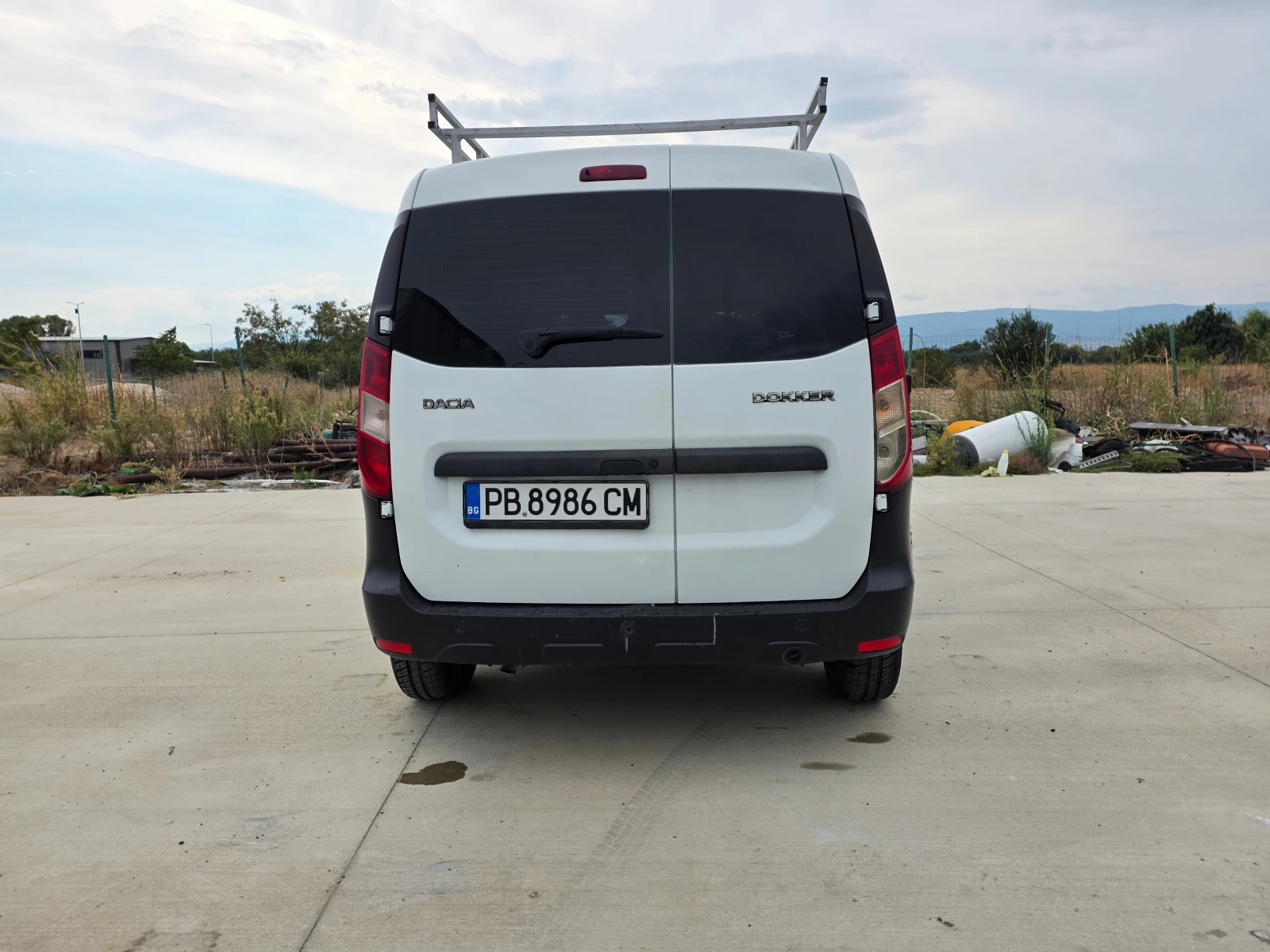 Dacia Dokker 1, 6 на ГАЗ, снимка 3 - Автомобили и джипове - 56162556
