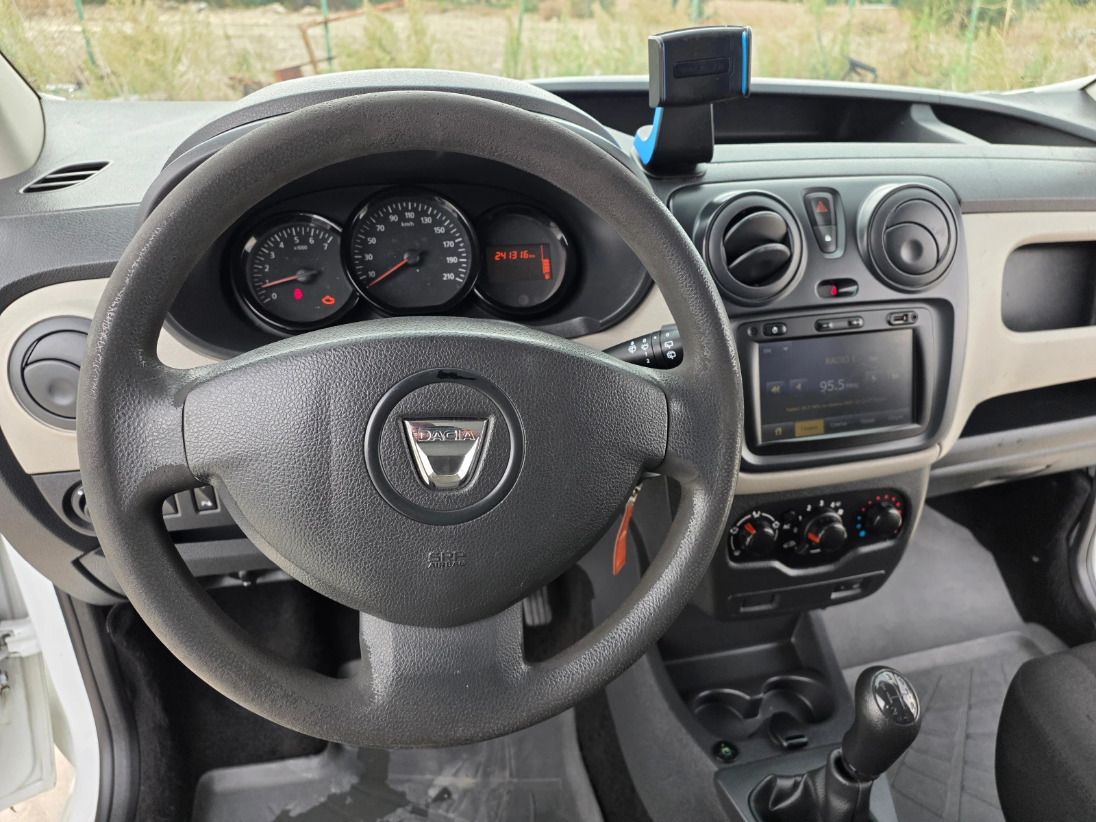 Dacia Dokker 1, 6 на ГАЗ, снимка 9 - Автомобили и джипове - 56162556