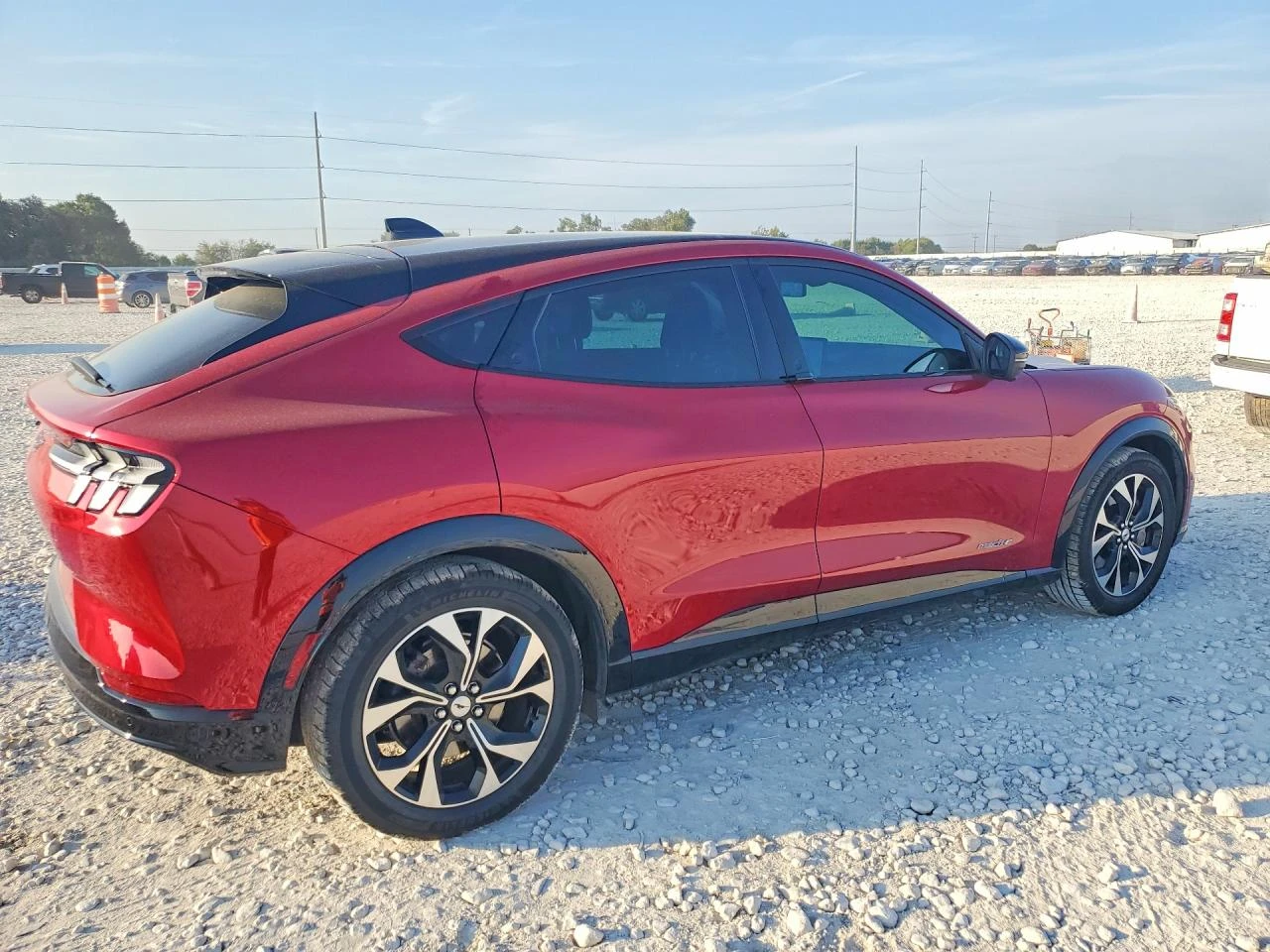 Ford Mustang Mach-E Premium, снимка 3 - Автомобили и джипове - 56320139