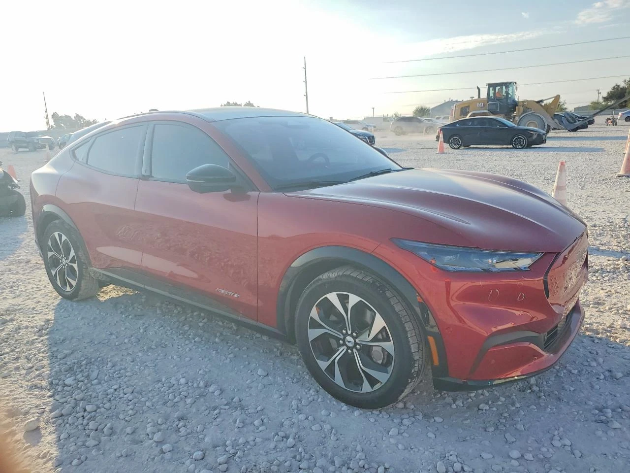 Ford Mustang Mach-E Premium, снимка 4 - Автомобили и джипове - 56320139
