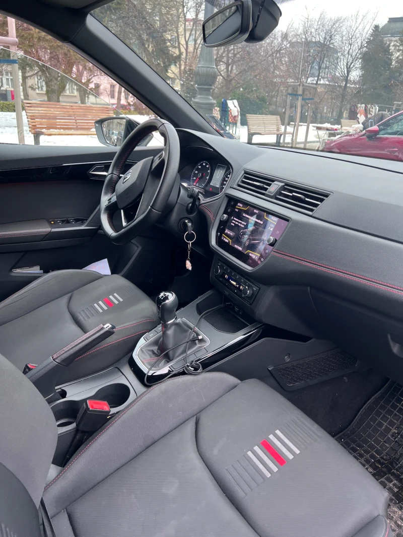 Seat Arona FR, снимка 5 - Автомобили и джипове - 48726889